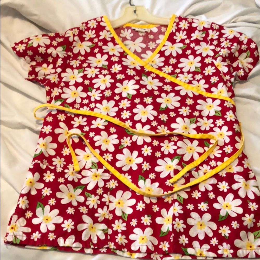 Scrub top